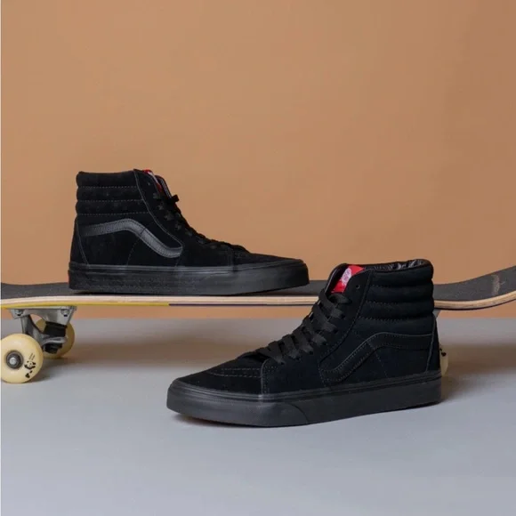 VANS MEN'S VANS SK8-HI VNOOOD5IBKA triple black NWB - Picture 3 of 6